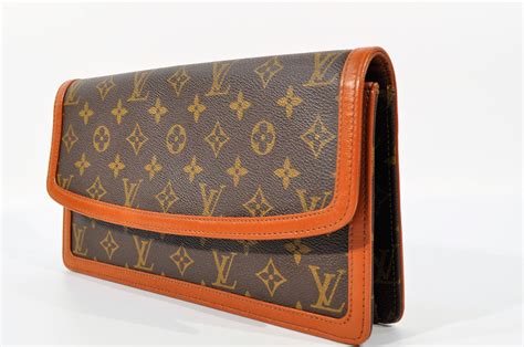 louis vuitton pochette genuine.